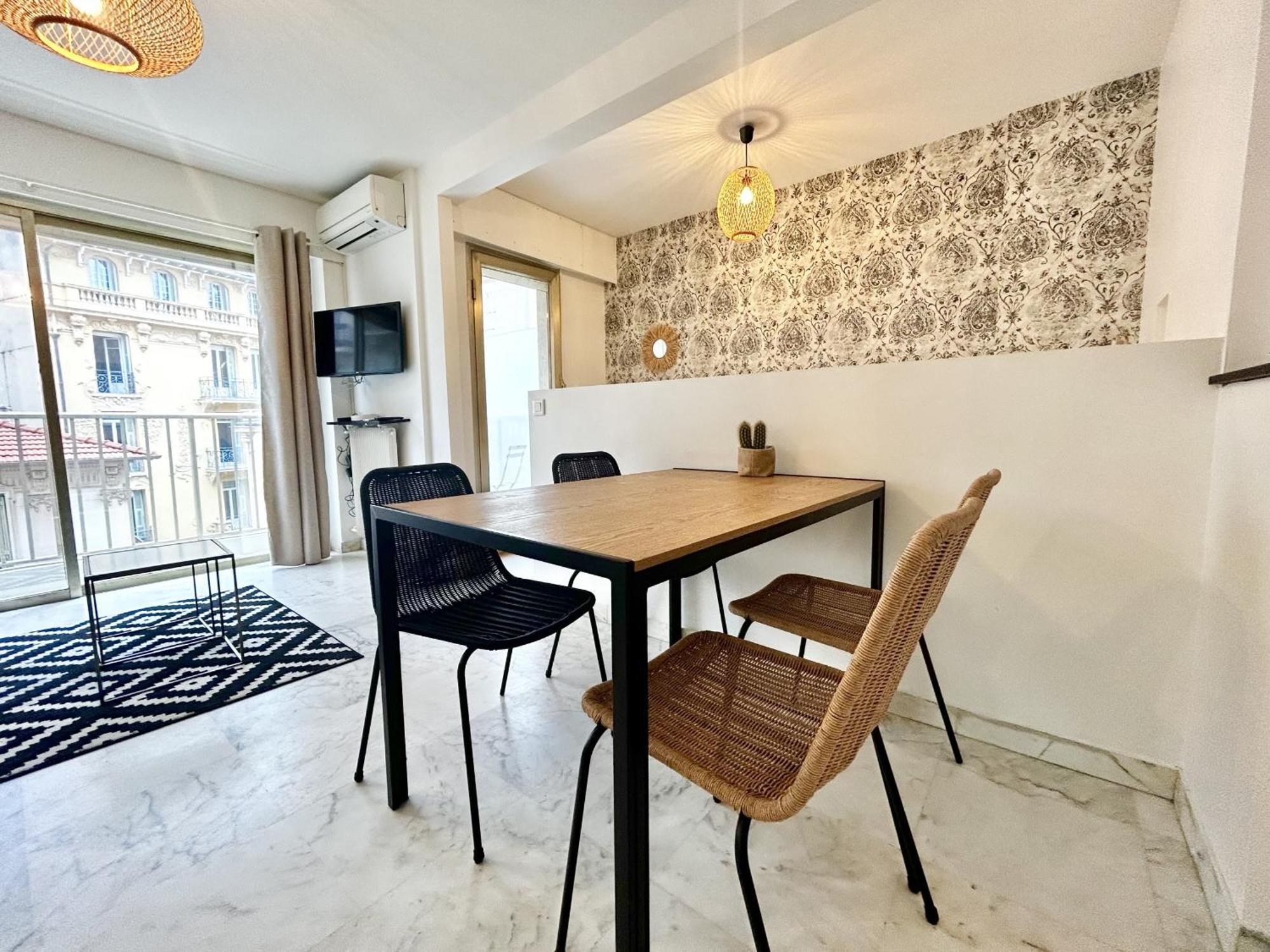 Aparthotel Riviera - Nice Carre D'Or - Large Studio Ac Terrasse - Tres Calme - Balcon Berlioz 2 מראה חיצוני תמונה