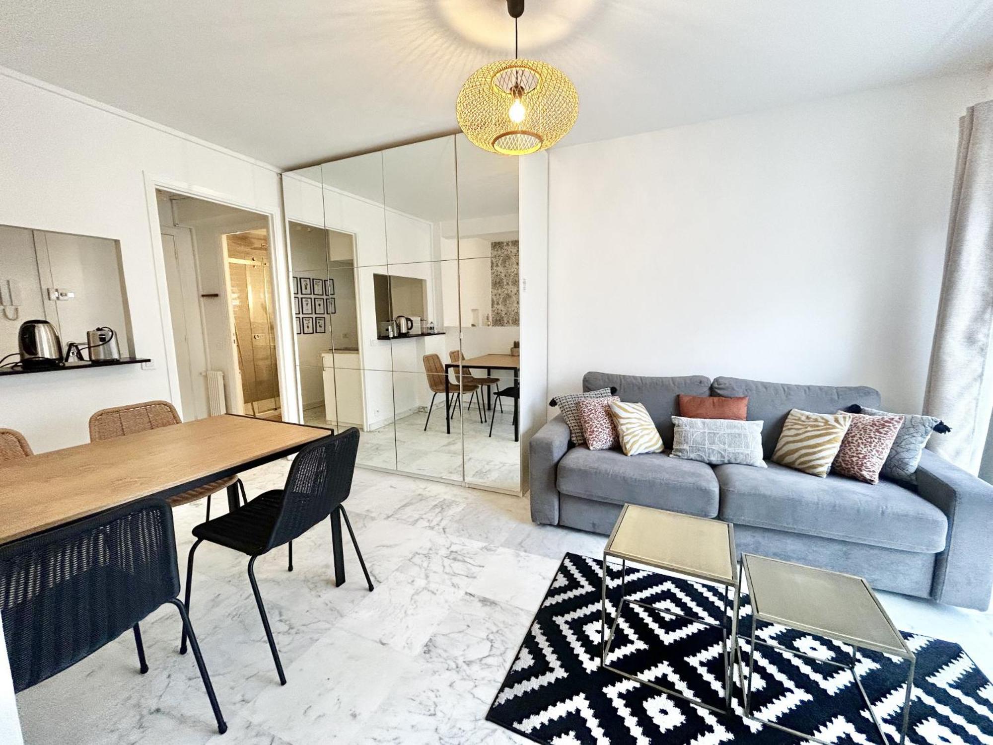 Aparthotel Riviera - Nice Carre D'Or - Large Studio Ac Terrasse - Tres Calme - Balcon Berlioz 2 מראה חיצוני תמונה