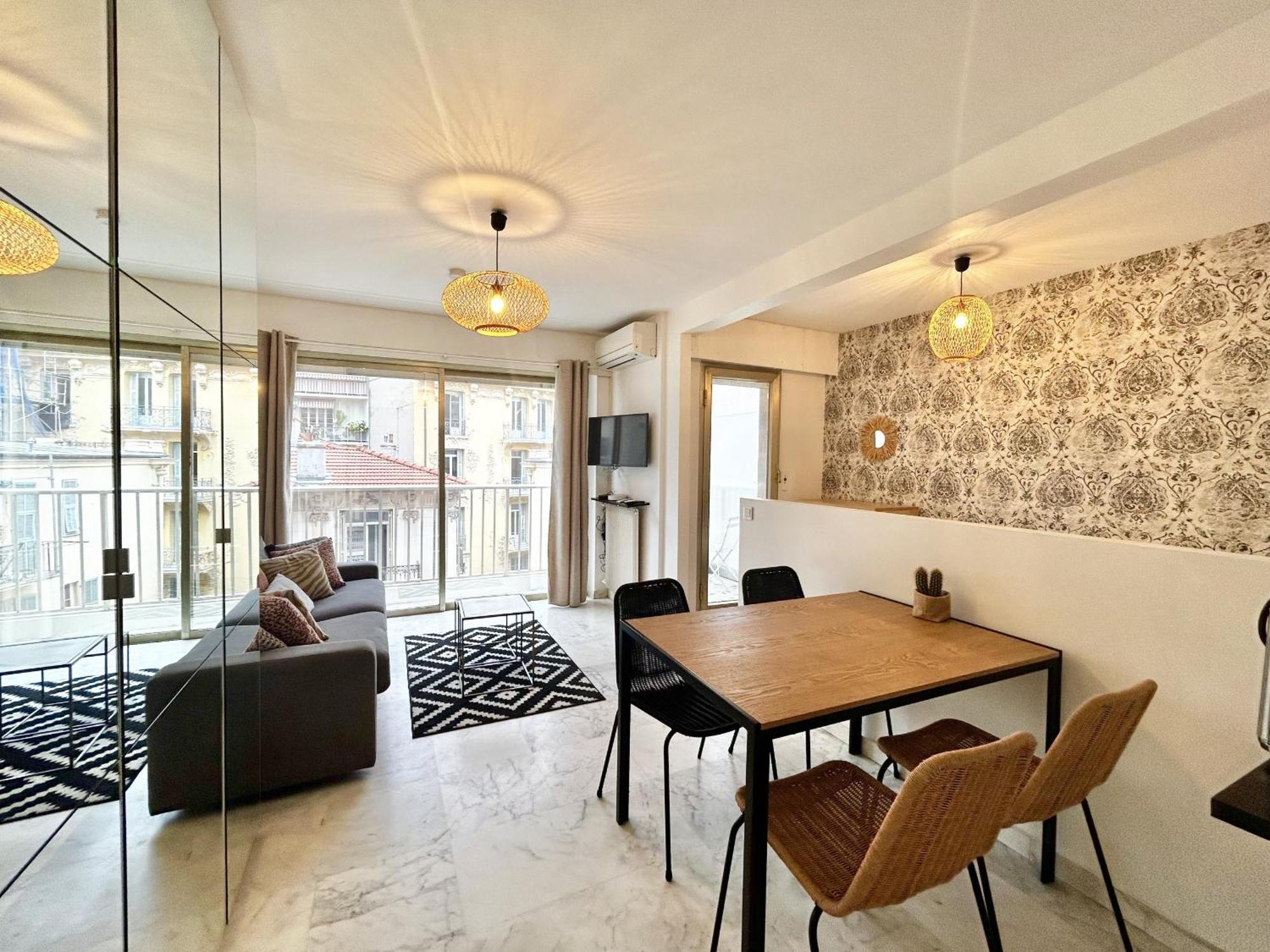 Aparthotel Riviera - Nice Carre D'Or - Large Studio Ac Terrasse - Tres Calme - Balcon Berlioz 2 מראה חיצוני תמונה
